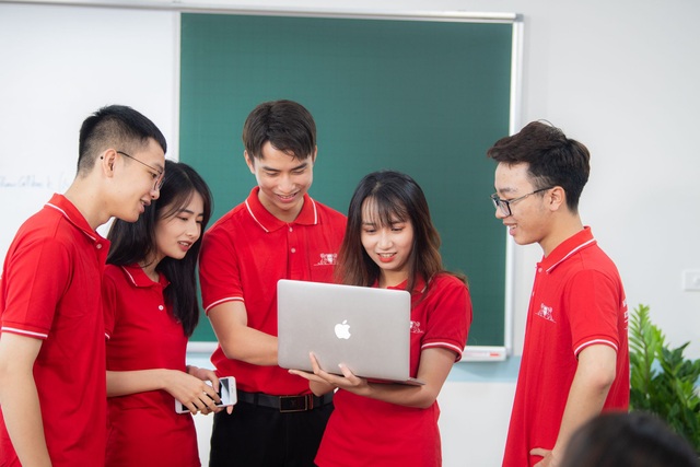 Chương trình học song bằng cao đẳng - đại học tại Cao đẳng Kinh tế - Kỹ thuật Hà Nội giúp học viên chủ động, linh hoạt trong việc học - Ảnh 2.