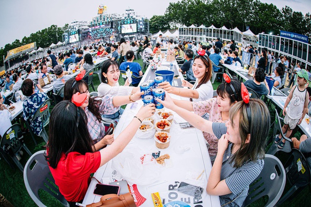 Tận hưởng không khí cực kì sôi động của lễ hội gà bia Chimac và trải nghiệm công viên gà rán Ttang Ttang Land tại Daegu