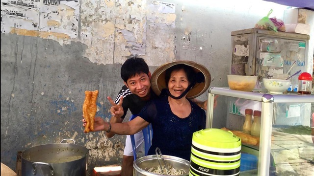 Đạo diễn các MV đình đám bất ngờ trở thành TikToker hài hước, siêu lầy - Ảnh 4.