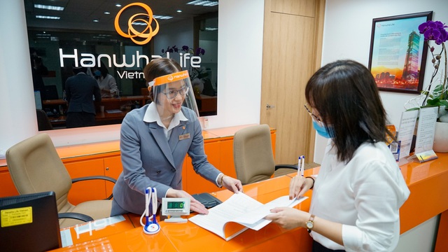 Hanwha Life Việt Nam trả hơn 286 tỷ đồng quyền lợi bảo hiểm  năm 2021 - Ảnh 1.