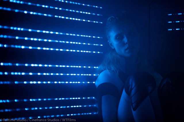 Địa Đạo Đẫm M&aacute;u - H&agrave;nh tr&igrave;nh sinh tồn kinh ho&agrave;ng trong đường ống chật hẹp - Ảnh 4.