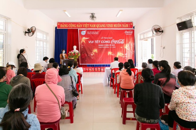 Coca-Cola Việt Nam triển khai chuỗi hoạt động cộng đồng “Mang kỳ diệu về nhà” dịp Tết Nhâm Dần - Ảnh 4.