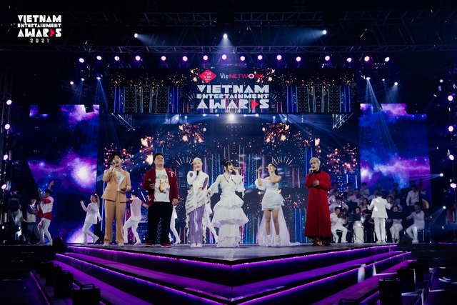 Đêm Gala Trao Giải sự kiện Vietnam Entertainment Awards 2021 - nơi những tài năng được tôn vinh - Ảnh 9.