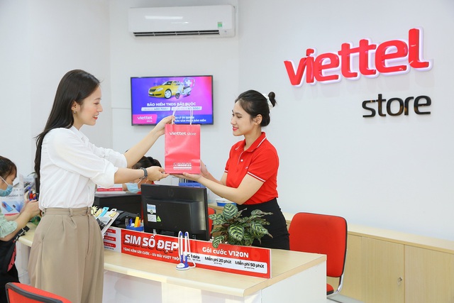 &ldquo;Bỏ g&aacute;nh lo toan - Đo&agrave;n vi&ecirc;n sắm Tết&rdquo;: Cơ hội tr&uacute;ng Hổ V&agrave;ng c&ugrave;ng Viettel Store - Ảnh 2.