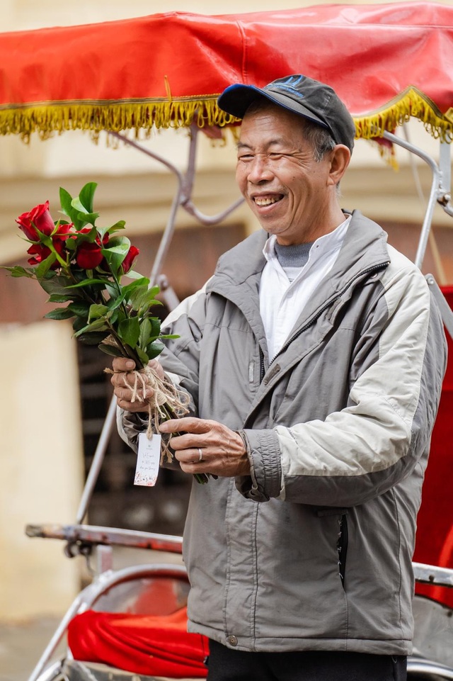 Hé lộ “nhân vật” được Ecopark tỏ tình bằng 99.999 bông hoa hồng trong ngày Valentine! - Ảnh 1.