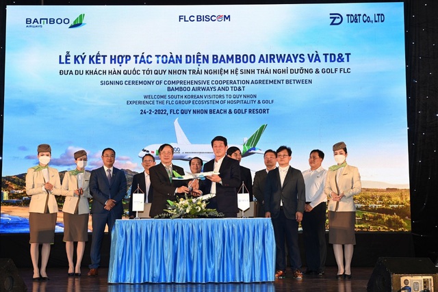 Gần 30 chuyến bay Bamboo Airways đưa khách Hàn đến FLC Quy Nhơn trong quý 2/2022  - Ảnh 1.