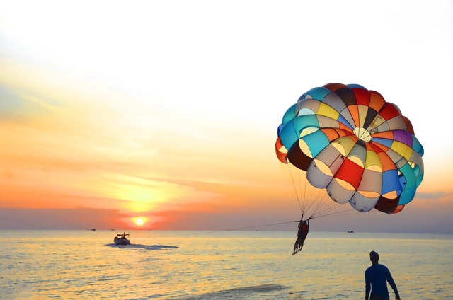 Feel the beautiful sunset in Phu Quoc - Photo 1.