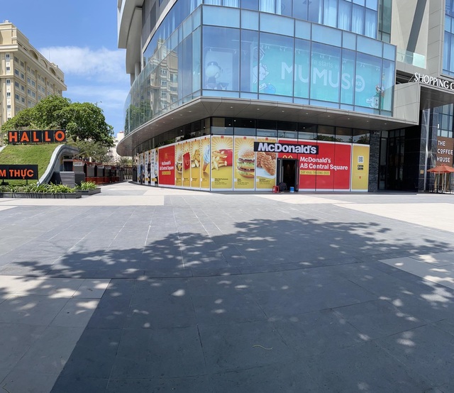 McDonald’s khai trương cửa hàng đầu tiên tại Nha Trang - Ảnh 1.