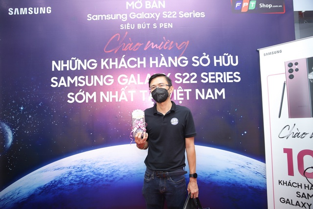 Nhận máy Galaxy S22 sớm tại Việt Nam từ FPT Shop, Samfan nói gì? - Ảnh 4.