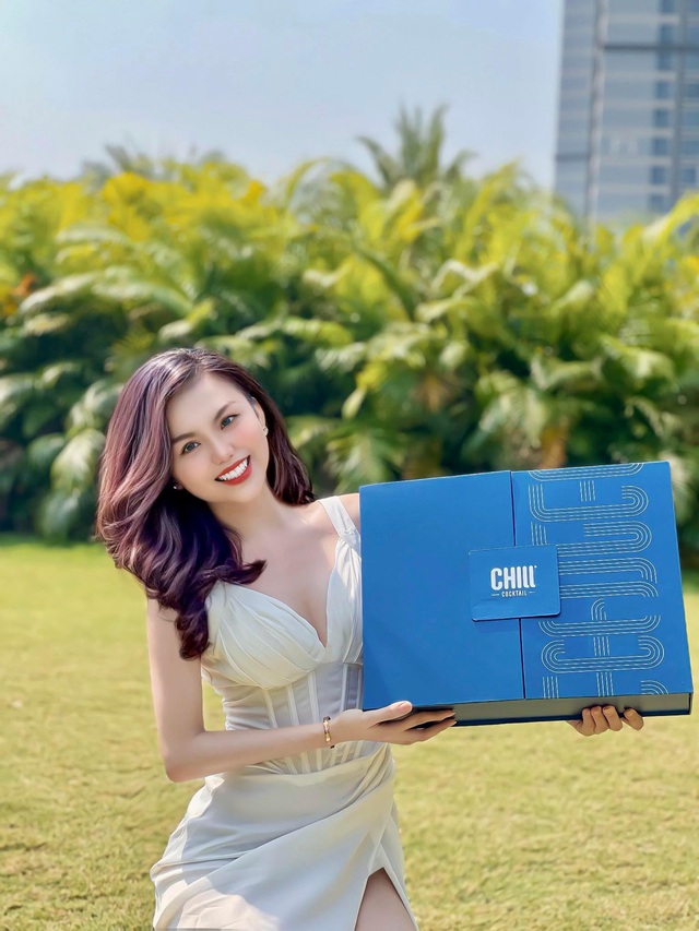C&oacute; g&igrave; trong hộp qu&agrave; đang khiến c&aacute;c bạn trẻ quyết t&acirc;m săn t&igrave;m bằng được? - Ảnh 3.