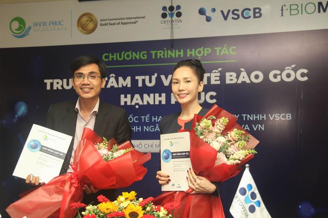 Ng&acirc;n h&agrave;ng M&ocirc; Cryoviva v&agrave; BV Quốc tế Hạnh Ph&uacute;c hợp t&aacute;c th&agrave;nh lập Trung t&acirc;m tư vấn Tế b&agrave;o gốc - Ảnh 4.