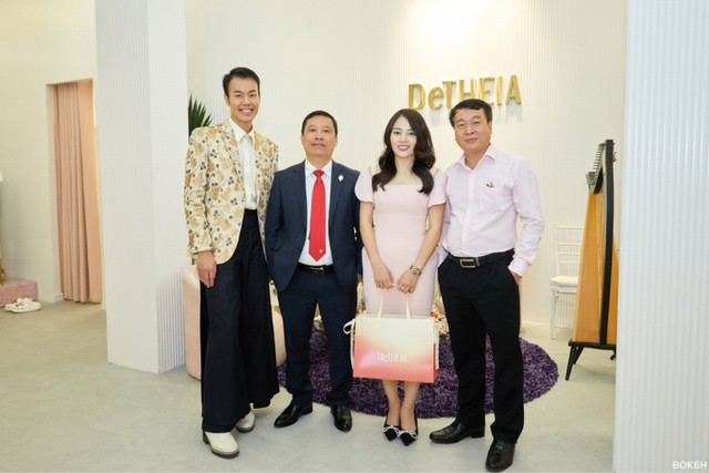 DeTHEIA - thương hiệu thời trang thiết kế cao cấp của Tổng C&ocirc;ng Ty MAY 10 khai trương ngay tr&ecirc;n phố B&agrave; Triệu - Ảnh 5.