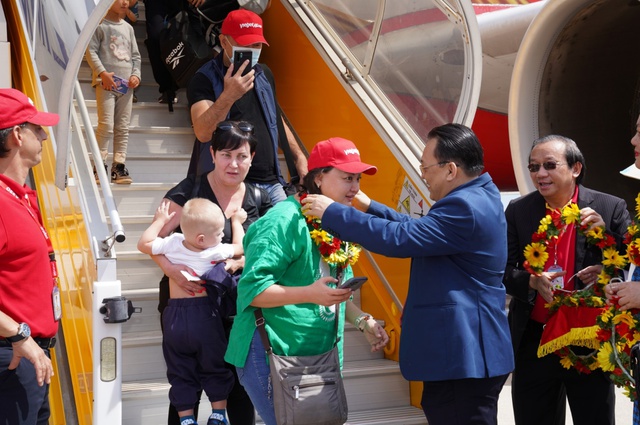 Những chuyến bay thẳng Vietjet đưa du khách Kazakhstan đến với Nha Trang thuận tiện, dễ dàng - Ảnh 4.