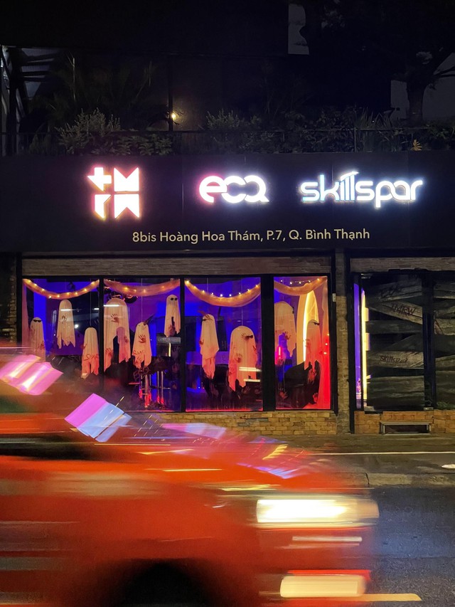 &ldquo;Th&oacute;t tim&rdquo; khi đến văn ph&ograve;ng trong dịp Halloween - Ảnh 1.