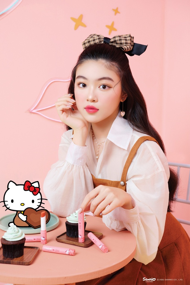 Nàng Lọ Lem nhà Quyền Linh gây sốt với loạt hình lấy cảm hứng từ Hello Kitty - Ảnh 9.