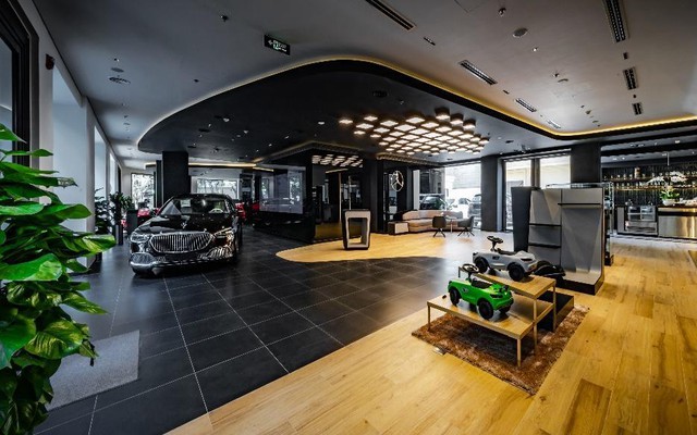 Showroom Mercedes-Benz độc đáo hàng đầu Đông Nam Á ra mắt tại Hà Nội - Ảnh 1.