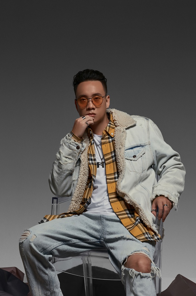 “Dân chơi xóm” JustaTee cháy chung sân khấu với Mono tại FWD Music Tour Cần Thơ - Ảnh 1.