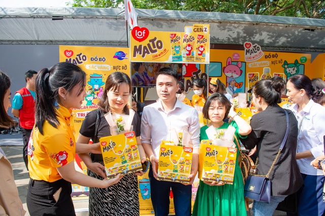 Toa tàu Lof Malto đổ bộ S-Fest 2022: Cặp chị em TikToker Trà Đặng - Trâm Đô khuấy động ngày hội - Ảnh 5.