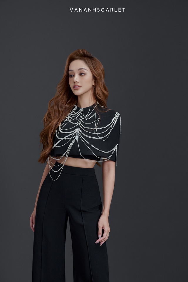 VANANHSCARLET DESIGN - Vẻ đẹp của sự l&atilde;ng mạn giữa d&ograve;ng chảy tối giản - Ảnh 1.