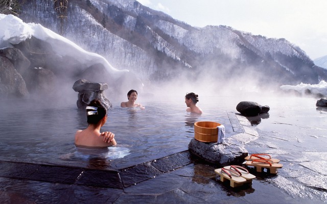 Máy tắm onsen Nhật Bản đón đầu xu hướng nghỉ dưỡng tại gia - Ảnh 3.