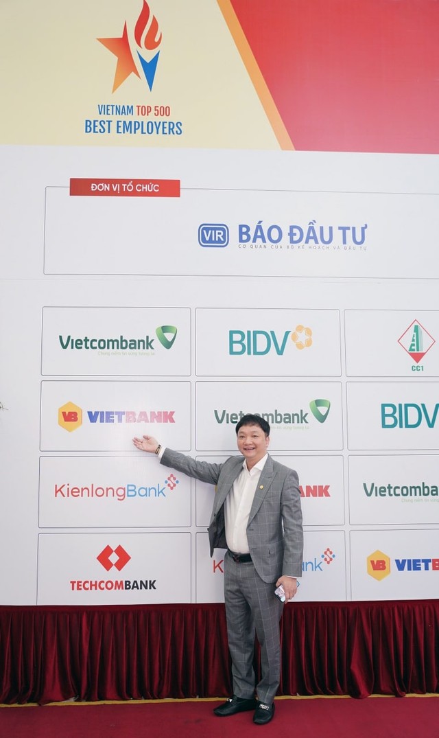 Vietbank vào top 100 nhà tuyển dụng hàng đầu Việt Nam năm 2022 - Ảnh 1.