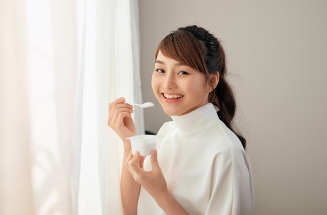 Thiết lập thói quen “lành mạnh”, khởi đầu từ mỗi ngày một hũ sữa chua - Ảnh 2.