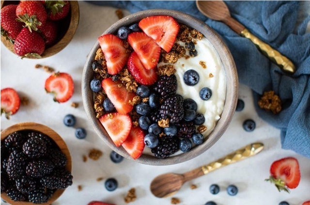 Thiết lập thói quen “lành mạnh”, khởi đầu từ mỗi ngày một hũ sữa chua - Ảnh 3.