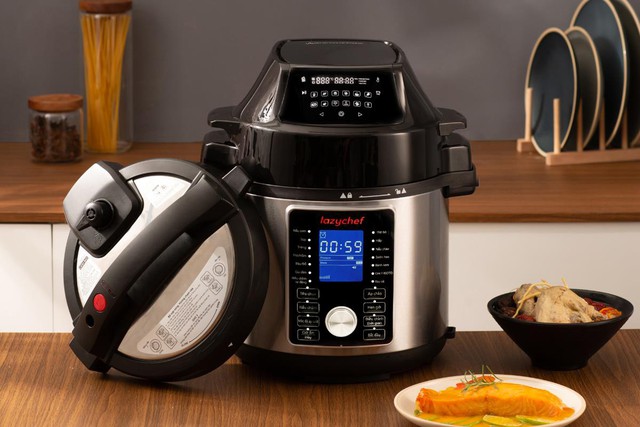 Nồi chi&ecirc;n hầm đa năng 16 in 1 chỉ hơn 4 triệu đồng, chị em y&ecirc;u bếp sắm ngay để Tết n&agrave;y rảnh tay du xu&acirc;n - Ảnh 1.