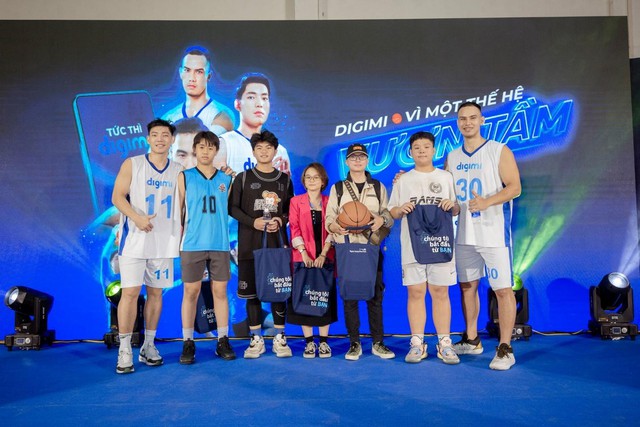 Justin Young, Kim Bản, Tim Waale c&ugrave;ng ng&acirc;n h&agrave;ng số Digimi truyền cảm hứng tới thế hệ trẻ Việt Nam - Ảnh 1.
