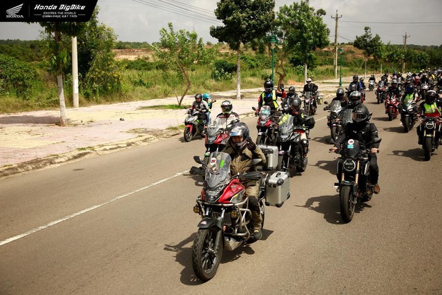 Why do many Honda motorcycles become legends with Vietnamese people?  - Photo 3.