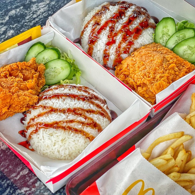 Khai trương cửa hàng McDonald’s đầu tiên tại Nha Trang - Ảnh 4.