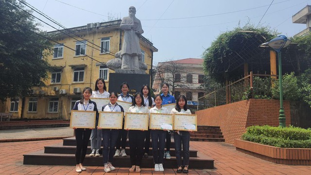 Học bổng Dạ Hương - hành trình bền bỉ 14 năm hiện thực hóa ước mơ của nữ thầy thuốc tương lai - Ảnh 5.