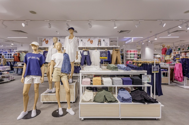 GAP khai trương cửa hàng tại TTTM Saigon Centre qua hợp tác nhượng quyền với ACFC - nhà phân phối bản lẻ thời trang quốc tế - Ảnh 3.