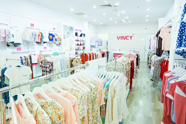 Thời trang Vincy: Đồ ngủ kh&ocirc;ng chỉ mặc nh&agrave; m&agrave; c&ograve;n thể hiện sự tinh tế - Ảnh 2.