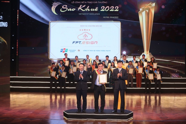 FPT với loạt sản phẩm công nghệ đạt giải Sao Khuê 2022 - Ảnh 1.
