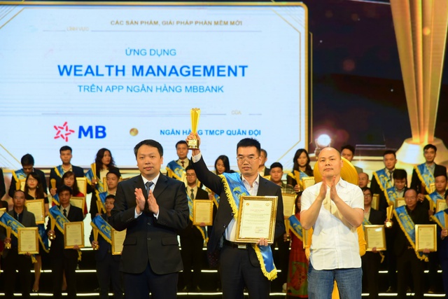 Ứng dụng đầu tư tài chính Wealth Management trên App MBBank đạt giải Sao Khuê 2022 - Ảnh 2.