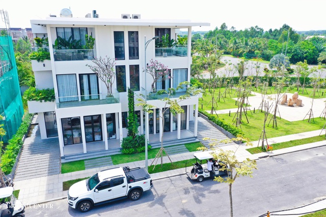 Tận hưởng phong cách sống đẳng cấp thượng lưu với Villa Golf Green Center - Ảnh 2.