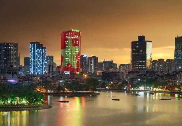 Các chi nhánh VPBank đồng loạt “thay áo mới” - Ảnh 9.
