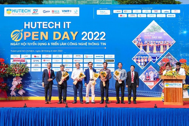 Hơn 2.500 vị trí tuyển dụng Công nghệ thông tin tại HUTECH IT OPEN DAY 2022 - Ảnh 1.