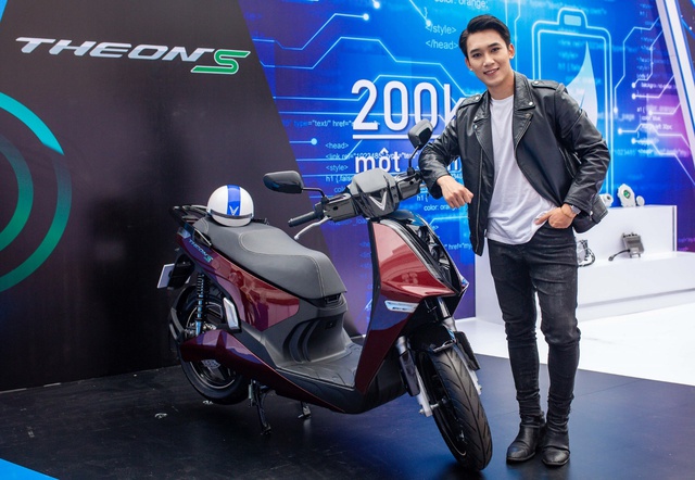 VinFast Theon S - Classy smart electric motorbike for Vietnamese people - Photo 1.