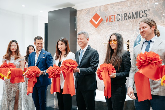 Vietceramics khai trương showroom flagship thứ hai tại Hà Nội - Ảnh 1.