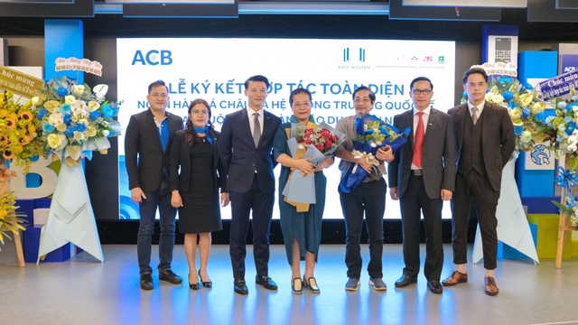ACB ký kết hợp tác toàn diện với Tập đoàn Giáo dục Khôi Nguyên - Ảnh 1.