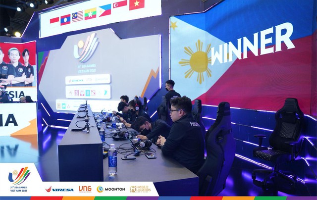 Ngày thi đấu cuối bộ môn Mobile Legends: Bang Bang tại SEA Games 31: Đội tuyển Philippines giành huy chương vàng - Ảnh 3.