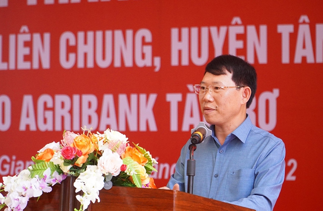 Agribank bàn giao công trình trường học 05 tỷ đồng tại Bắc Giang - Ảnh 2.