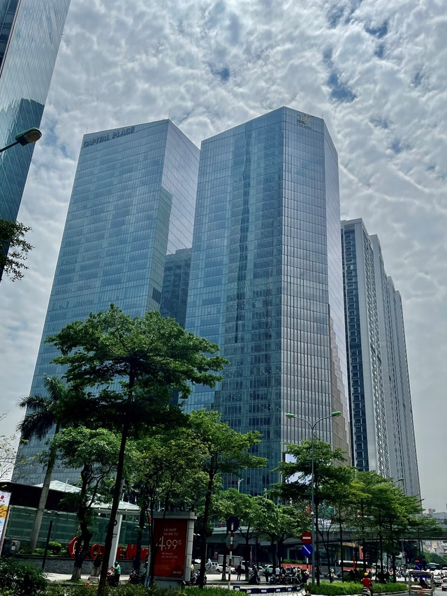 Dịch vụ quản lý tòa nhà cao cấp của VISAHO tại Capital Place - Ảnh 2.