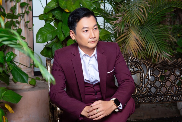 Ca nhạc sĩ Duy Tùng: “Tôi luôn cố gắng cống hiến hết mình, dùng cái tâm để hoạt động nghệ thuật” - Ảnh 4.
