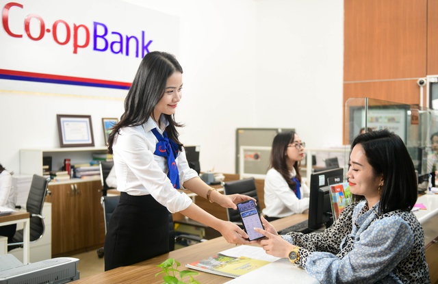 Co-opBank ra mắt dịch vụ chuyển tiền nhanh bằng mã QR - Ảnh 1.