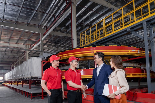 Bạn có từng thắc mắc: Một gói hàng đi từ shop đến tay mình cần qua bao nhiêu bước? - Ảnh 3. Bạn có từng thắc mắc: Một gói hàng đi từ shop đến tay mình cần qua bao nhiêu bước? - Ảnh 3.