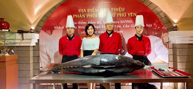 Sự kiện thưởng thức cá ngừ đại dương khổng lồ 300kg - Ảnh 6.