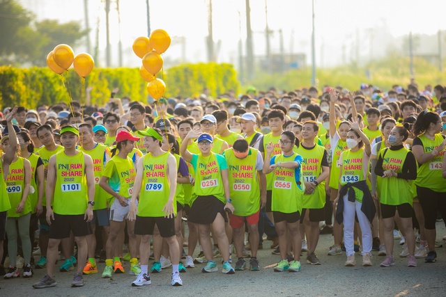 Gần 2000 người tham gia hoạt động gắn kết khách hàng “chạy trẻ - chạy khỏe - chạy sẻ chia” của PNJ - Ảnh 1.